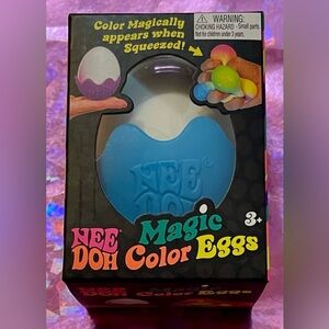 Nee Doh Magic Color Eggs BLUE color magically appears when SQUEEZED!